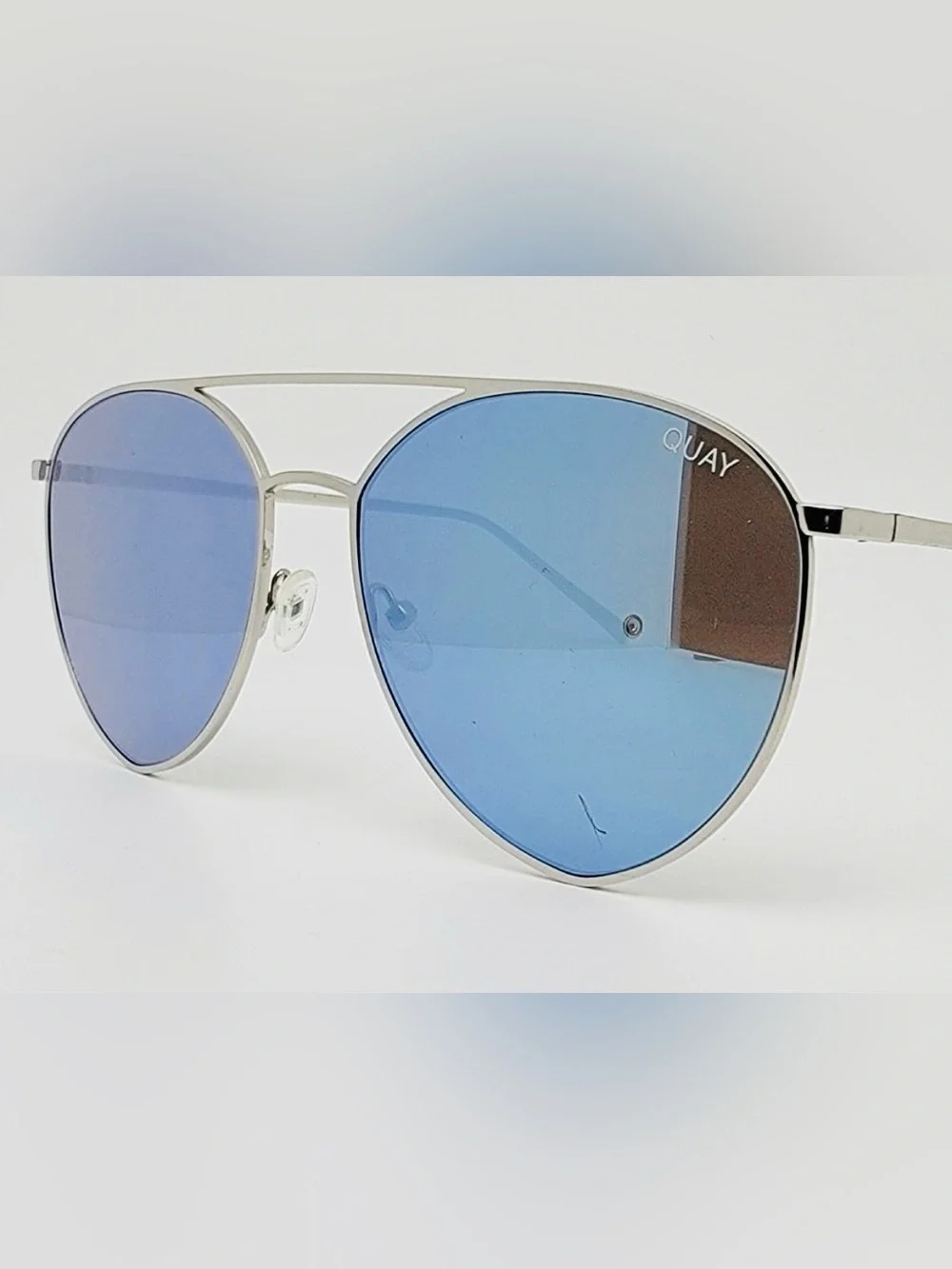 Quay x Jasmine  Oversized Aviator Mirrored Sunglasses - Silver Blue